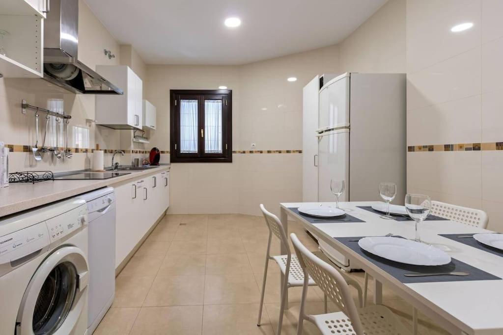 Jdcbl - Peaceful Wonderful Apartment In City Center Севиля Екстериор снимка