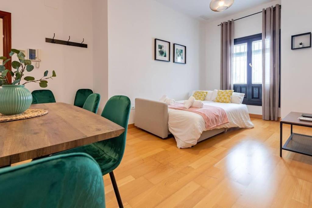 Jdcbl - Peaceful Wonderful Apartment In City Center Севиля Екстериор снимка